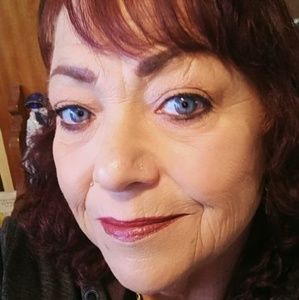 Meet your Posher, Deb